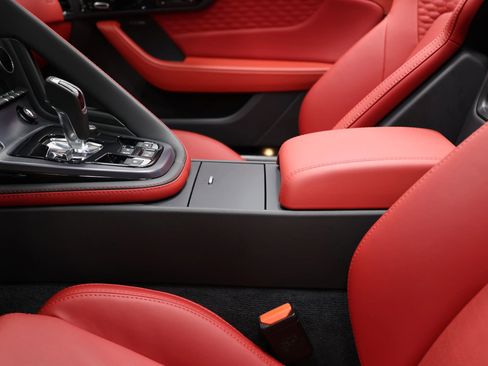 Used 2023 Jaguar F-TYPE R image 11