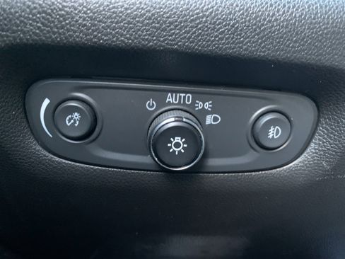 Used 2020 Chevrolet Traverse RS image 41