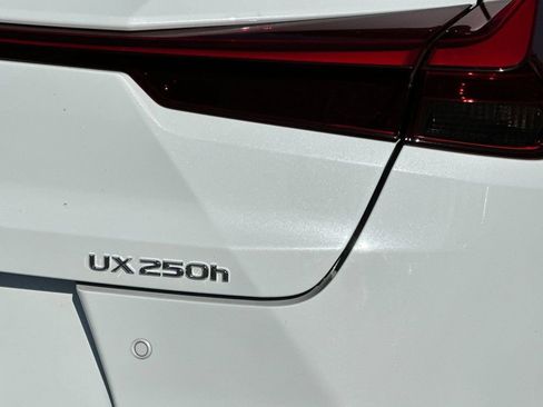 Used 2024 Lexus UX 250h F Sport image 26