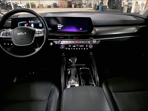 Used 2025 Kia Telluride S image 14
