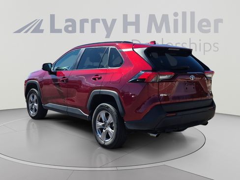 Used 2025 Toyota RAV4 XLE AWD/4WD image 3