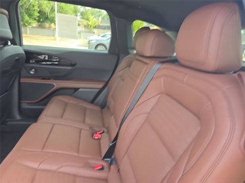 New 2026 Lincoln Nautilus Reserve image 10