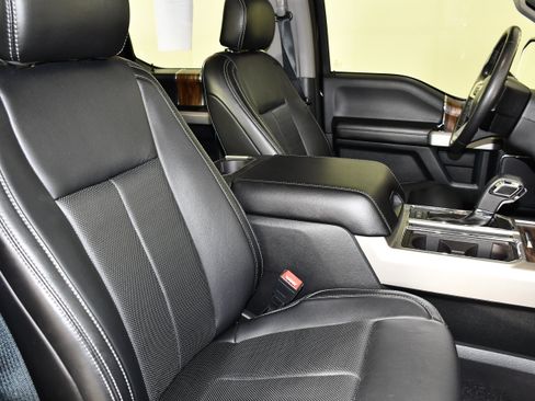 Used 2019 Ford F150 Lariat w/ Equipment Group 502A Luxury AWD/4WD image 50