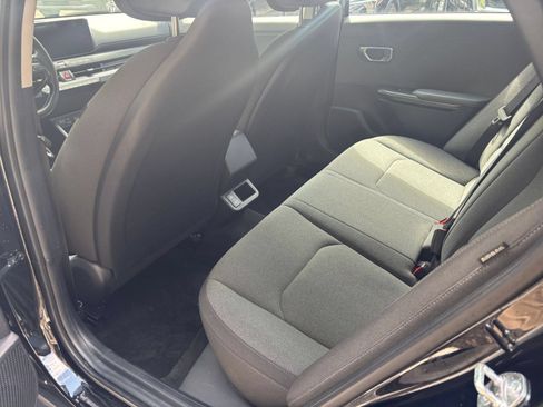 Used 2025 Kia K4 FWD image 38