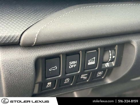 Used 2022 Subaru Forester Touring image 23