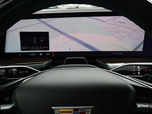 Certified 2025 Cadillac Escalade ESV Luxury image 36