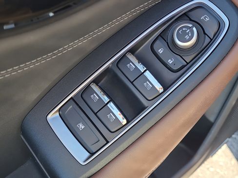 Used 2020 Subaru Outback Touring w/ Tech Package 2 image 21