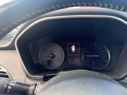 Used 2024 Subaru Outback Onyx Edition image 12