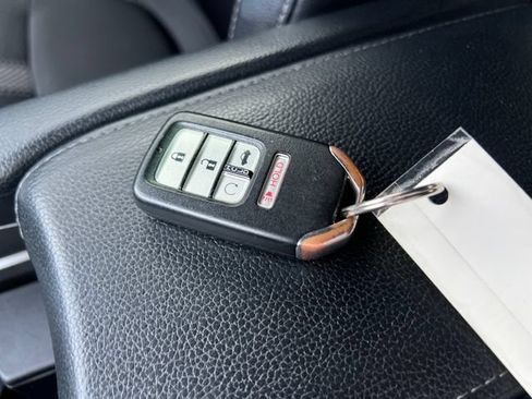 Used 2020 Honda Civic Sport image 29