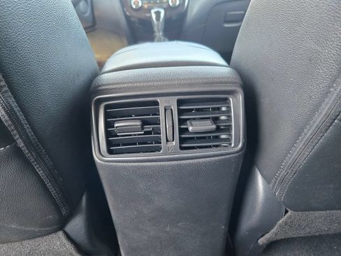 Used 2020 Nissan Rogue SL FWD image 13