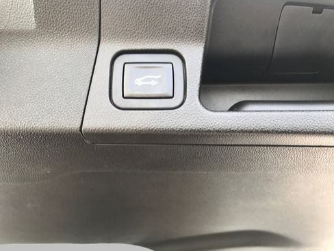 Certified 2019 GMC Acadia SLT AWD/4WD image 31