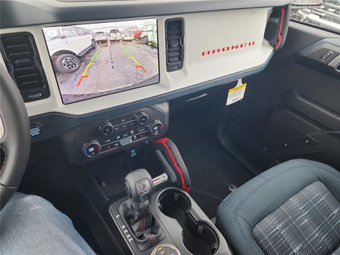 New 2025 Ford Bronco Heritage Edition image 36