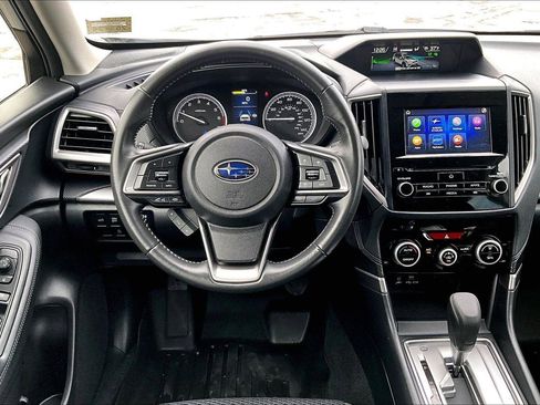 Used 2023 Subaru Forester Premium image 5