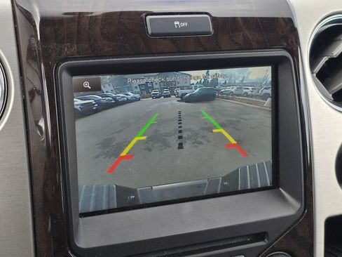 Used 2014 Ford F150 Platinum image 19