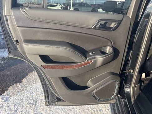 Used 2019 GMC Yukon SLT w/ Premium Edition image 16