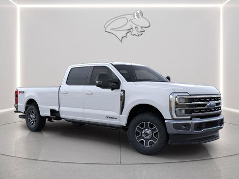 New 2026 Ford F250 Lariat w/ FX4 Off-Road Package AWD/4WD image 3