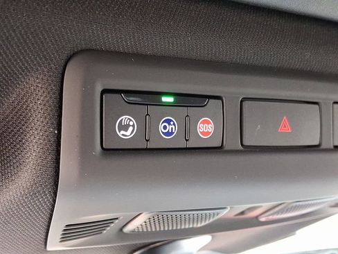 Used 2023 Chevrolet Corvette Stingray Coupe w/ Z51 Performance Package image 23