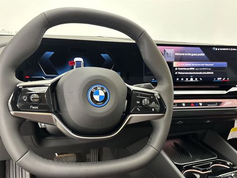 New 2026 BMW i5 eDrive40 image 22
