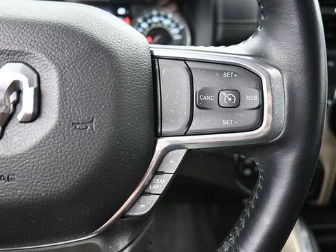 Used 2022 RAM 1500 Laramie AWD/4WD image 32