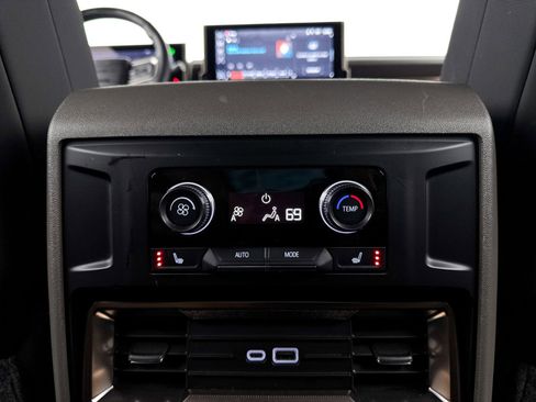 Used 2025 GMC Hummer EV 2X image 21