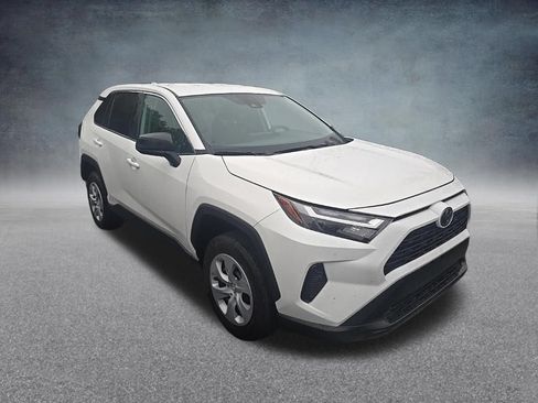 Used 2025 Toyota RAV4 LE AWD/4WD image 9
