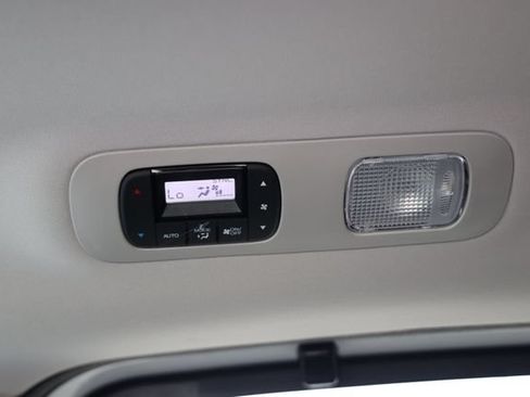 New 2026 Honda Odyssey Touring image 32