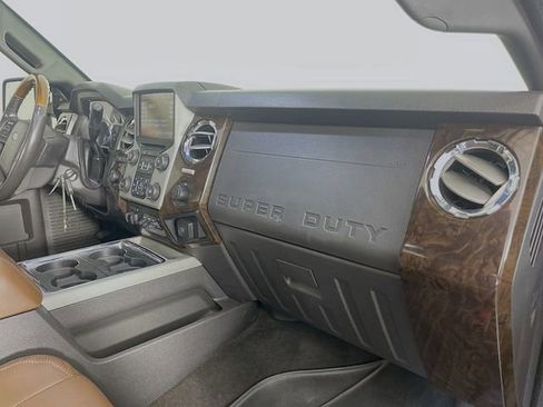 Used 2014 Ford F250 Platinum AWD/4WD image 31