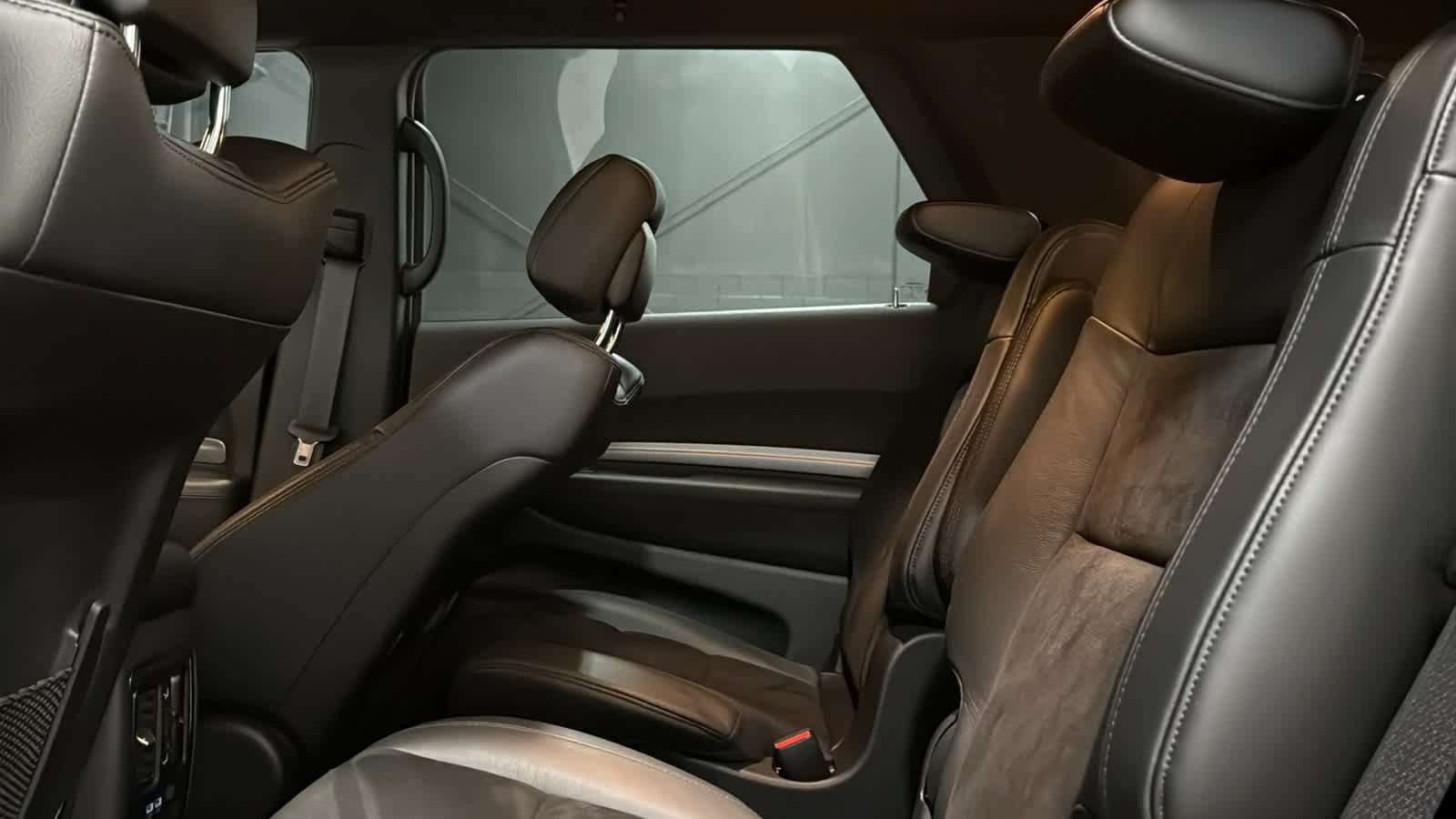 Used 2020 Dodge Durango R/T w/ Blacktop Package AWD/4WD image 25