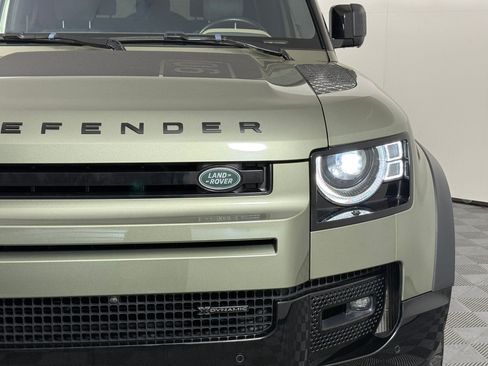 Used 2022 Land Rover Defender 90 X-Dynamic S AWD/4WD image 12