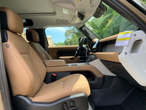 New 2025 Land Rover Defender 90 S image 12