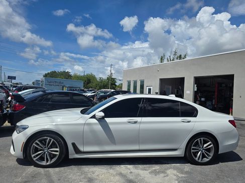 Used 2019 BMW 750i xDrive w/ Executive Package AWD/4WD image 5