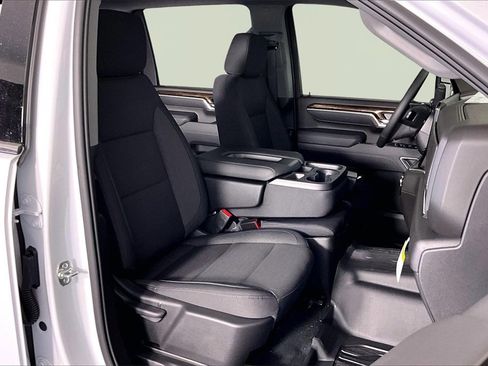 New 2026 GMC Sierra 3500 SLE w/ SLE Value Package image 12