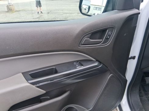 Used 2016 Chevrolet Colorado W/T RWD image 10