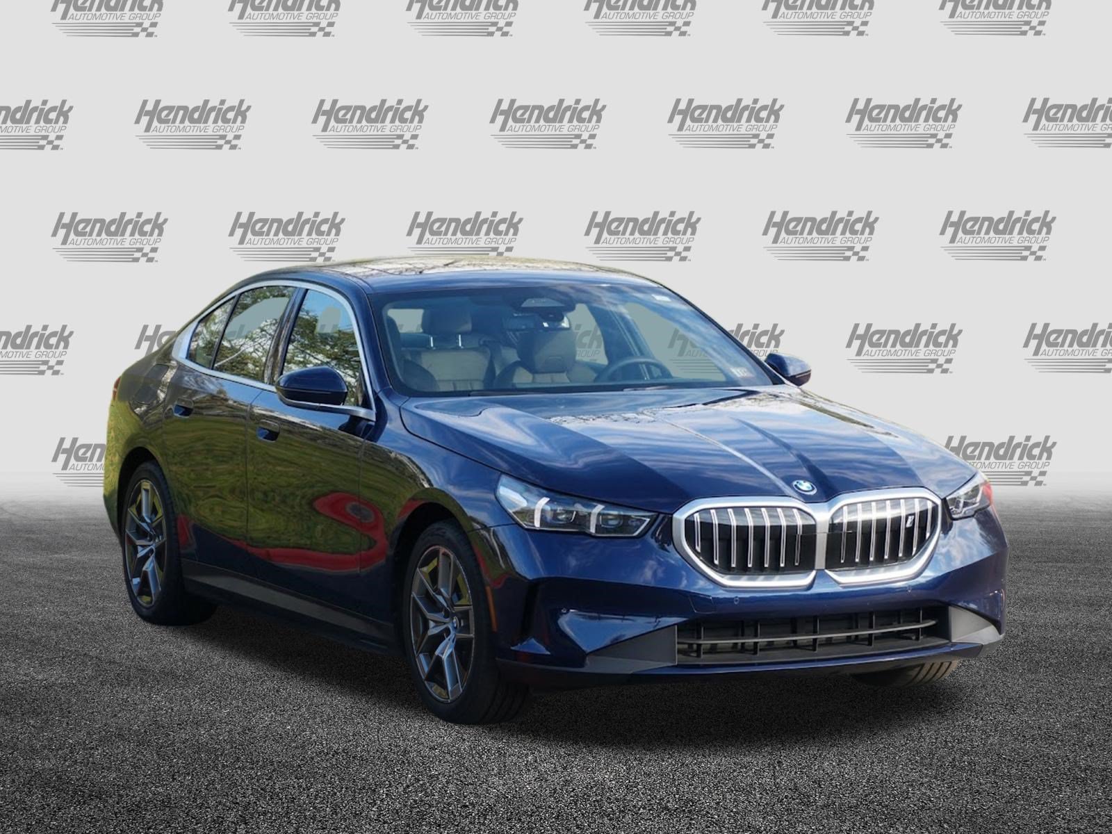 Certified 2024 BMW i5 eDrive40i w/ Premium Package RWD image 2