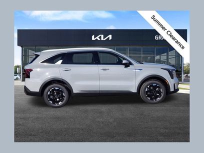 New 2026 Kia Sorento S