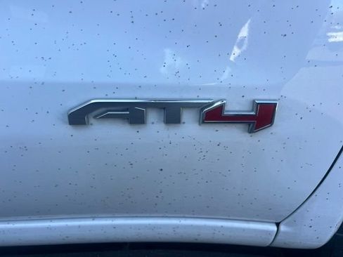Used 2023 GMC Sierra 1500 AT4 w/ AT4 Premium Package AWD/4WD image 9