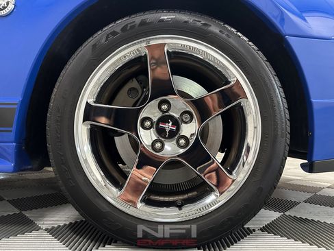 Used 2004 Ford Mustang Mach 1 RWD image 16