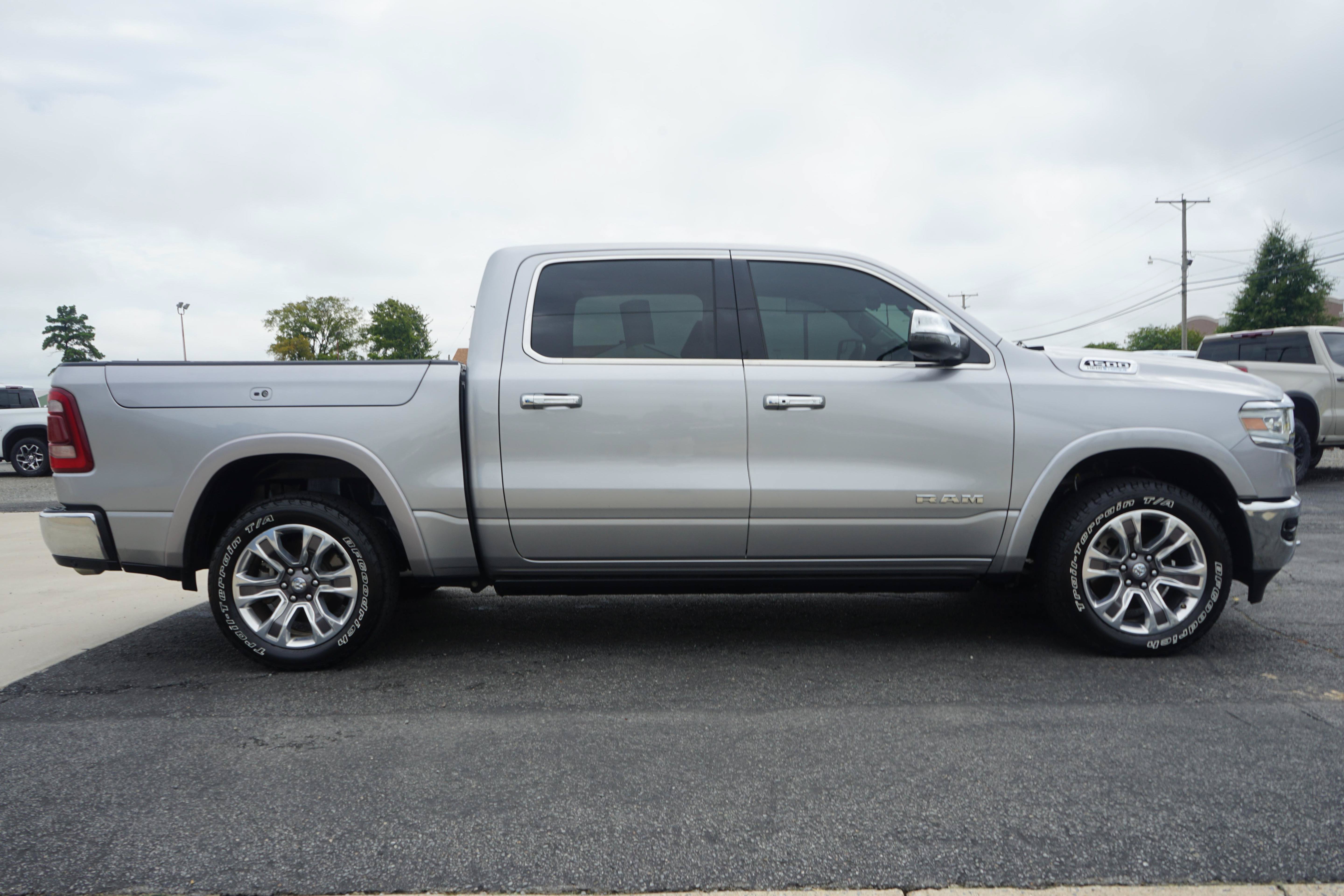 Used 2024 RAM 1500 Limited AWD/4WD image 6