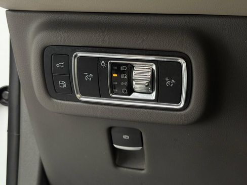 Used 2024 Lincoln Nautilus Reserve AWD/4WD image 31