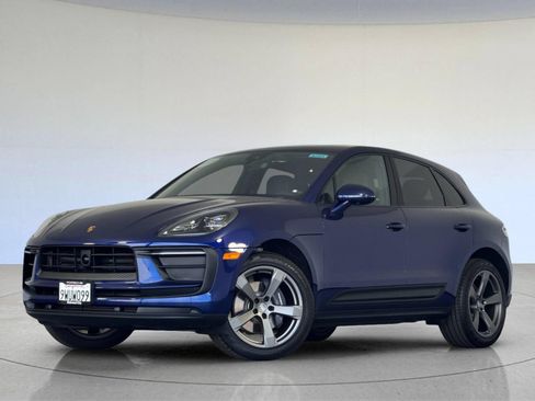 Certified 2026 Porsche Macan AWD/4WD image 1
