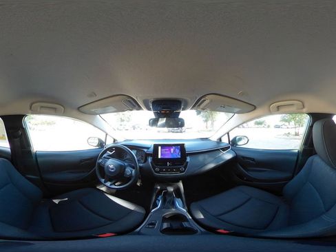 Used 2025 Toyota Corolla LE FWD image 42