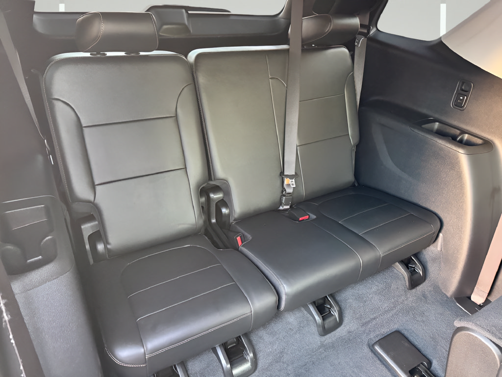 Used 2020 Chevrolet Traverse Premier w/ Redline Edition FWD image 30