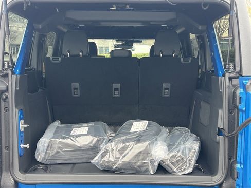 New 2025 Ford Bronco Big Bend w/ Black Diamond Package image 19