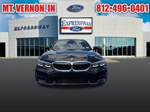 Used 2020 BMW 330i Sedan w/ Convenience Package RWD image 3