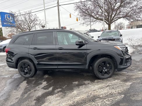 Certified 2022 Honda Pilot TrailSport image 38