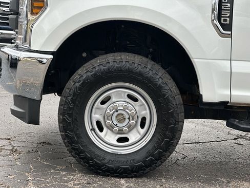 Used 2019 Ford F250 XL w/ Power Equipment Group image 25