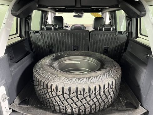 Used 2024 Ford Bronco Wildtrak image 40