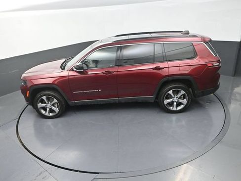 Used 2025 Jeep Grand Cherokee L Limited AWD/4WD image 27