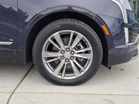 Certified 2025 Cadillac XT5 Premium Luxury w/ Technology Package image 9