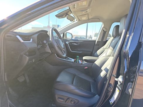 Used 2024 Toyota RAV4 Adventure image 5